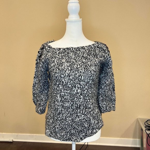 ZARAKNIT - Knit Sweater w/ Shoulder Embroidery - Size M - Picture 1 of 2